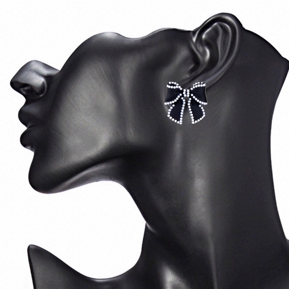 Black Bows w/Mini Pearl Perimeter Stud Earrings - Picture 5 of 7